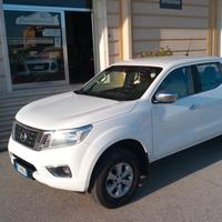 Nissan Navara pick up N1 autocarro 5 posti