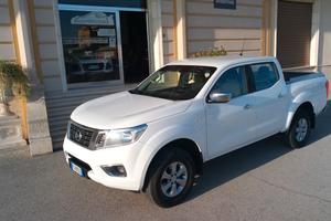 Nissan Navara pick up N1 autocarro 5 posti