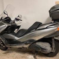 Honda Forza 250