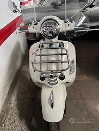 VESPA 300 GTS super hpe