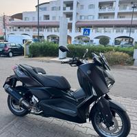 Yamaha Xmax 300 Tech Max