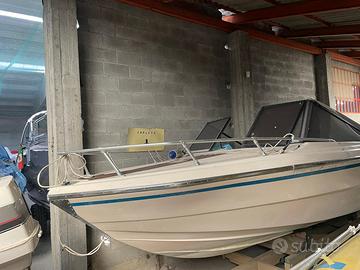 MOTOSCAFO USATO  CON FUORIBORDO MERCURY 150 CV