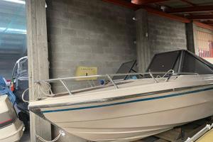 MOTOSCAFO USATO  CON FUORIBORDO MERCURY 150 CV