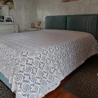 Coperta matrimoniale all' uncinetto