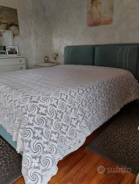 Coperta matrimoniale all' uncinetto