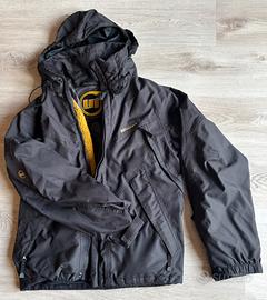 Giubotto snowboard Bastard e pantaloni Quiksilver