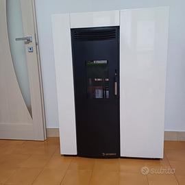 stufa a pellet CSTHERMOS modello TESI 10kw