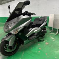 Tmax 500 2010