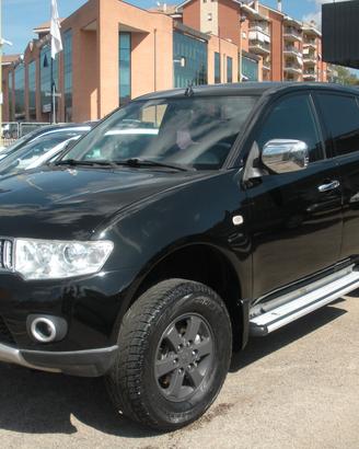 Mitsubishi L200 2.5 DI-D Double Cab Invite