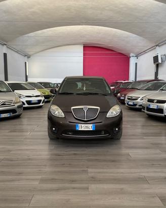 Lancia Ypsilon 1.2 Versus