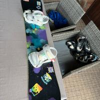 Tavola da snowboard e attacchi