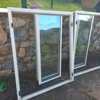 Finestre in alluminio a due ante