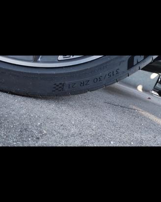 Pneumatici x mercedes GT4 AMG