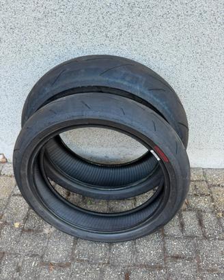 Pirelli rosso 4 corsa