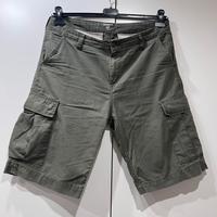 Carhartt WIP Cargo Short dallo Stile Iconico