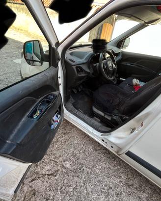 Fiat Doblo’ passo corto