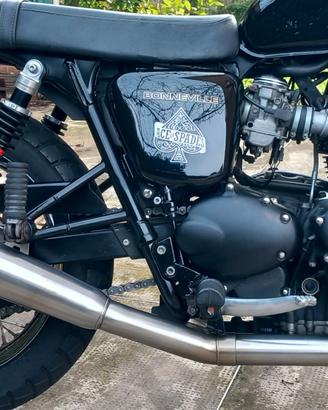 Scarico Arrow Bonneville+ammortizzatori Yss+sella