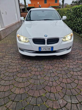 BMW Serie 3 (E21) - 2011