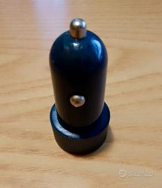 Adattatore caricabatterie per auto