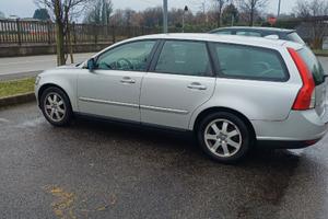 Volvo v 50 con gancio traino