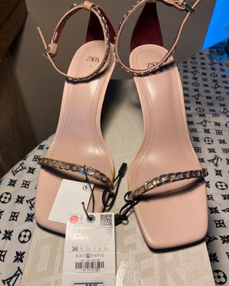 Scarpe con tacco