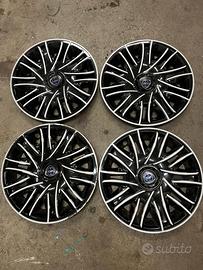 Copricerchi Lancia Ypsilon bicolore R15 anno 2018