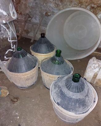 Damigiane + botte vetroresina