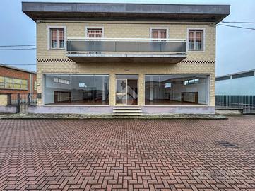 NEGOZIO A ROTTOFRENO