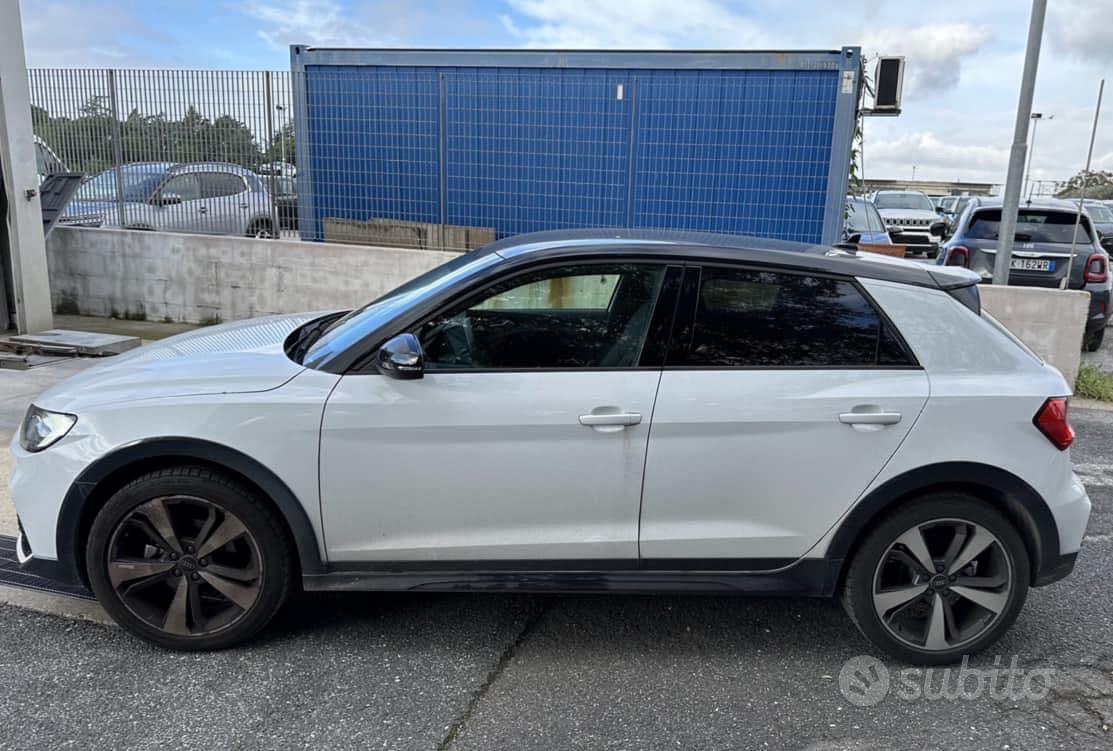 Audi A1 sportback 30 1.0 tfsi s line edition 110cv s-tronic 00173