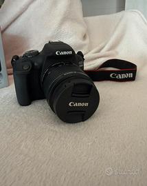 Canon EOS 2000D KIT 18-55 IS SEE Fotocamera