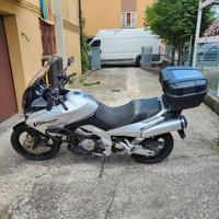 Suzuki V Strom DL 1000 - 2004