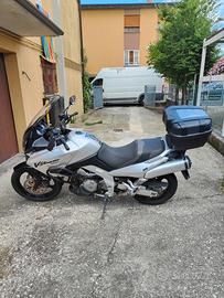 Suzuki V Strom DL 1000 - 2004
