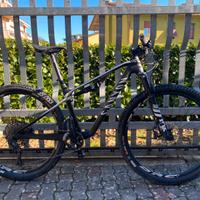 CANYON LUX 2022