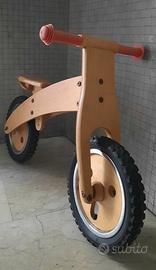 Bicicletta senza pedali