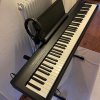 Roland FP- 30X (cuffie Rh-5 e stand Ks-20x)