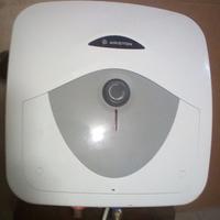 Scaldabagno Boiler Ariston a Savona