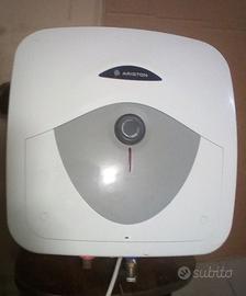 Scaldabagno Boiler Ariston a Savona