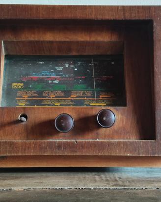 Radio a valvole Siemens S547 anni '40