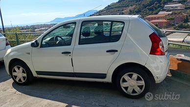Dacia Sandero 2010 bi-fuel benzina/GPL
