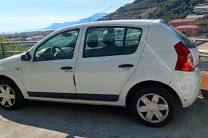 Dacia Sandero 2010 bi-fuel benzina/GPL