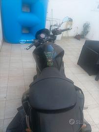 Moto Kawasaki z 750