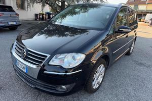 VOLKSWAGEN Touran 7posti 1.4 16V TSI 150CV Highl