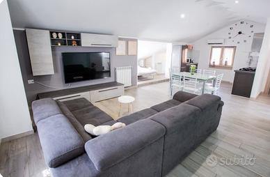 Mansarda in Centro Luino (per affitti brevi)