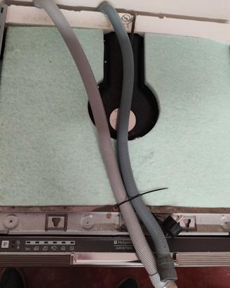Lavastoviglie Ariston Hotpoint 