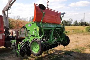Seminatrice meccanica in linea DAMAX DSG 2,5m