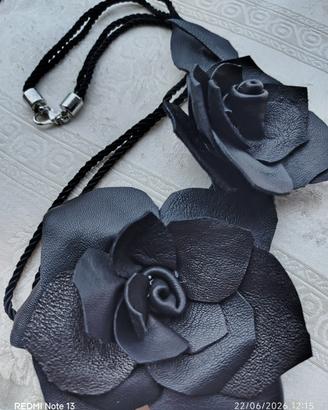 Collana in pelle