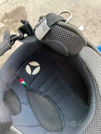 Casco Momo design