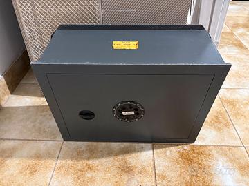 Cassaforte Cisa a combinazione 50x36x20