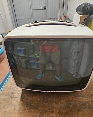 televisore vintage Telefunken 