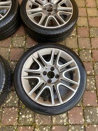 Gomme e cerchi in lega lancia y